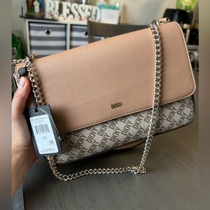sina sm flap shoulder dkny